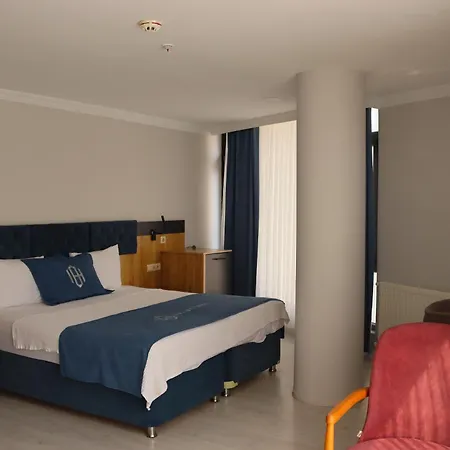 Hann Hotell *